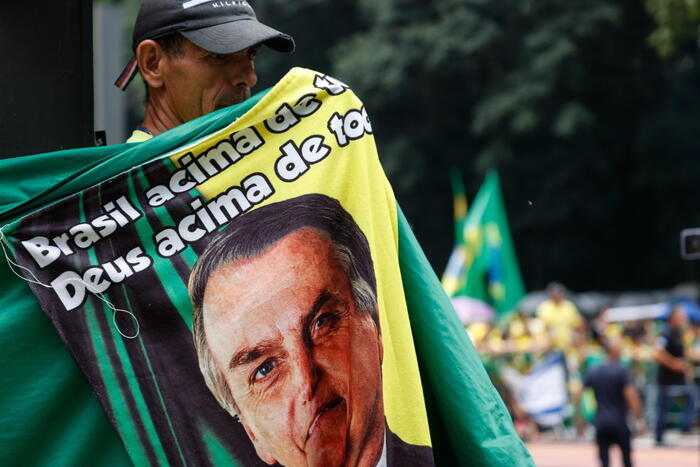 Bagno di folla per Bolsonaro, ‘sono un perseguitato’