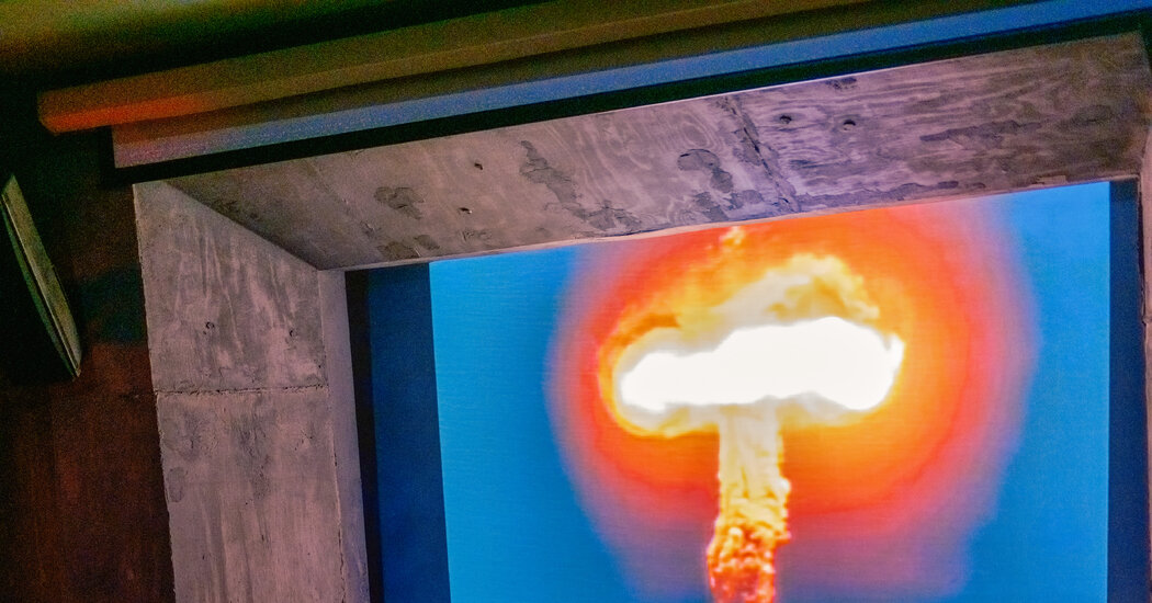 Esplorando la storia della bomba atomica oltre Los Alamos