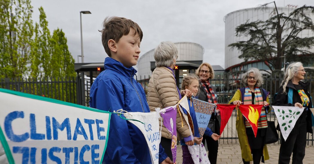 Le carenze climatiche della Svizzera violano i diritti umani, regola la Corte europea